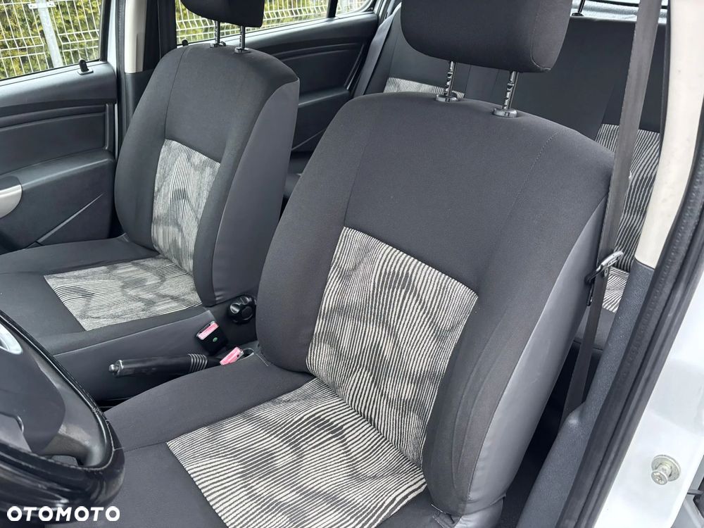 Dacia Sandero 1.4 MPI Ambiance - 13