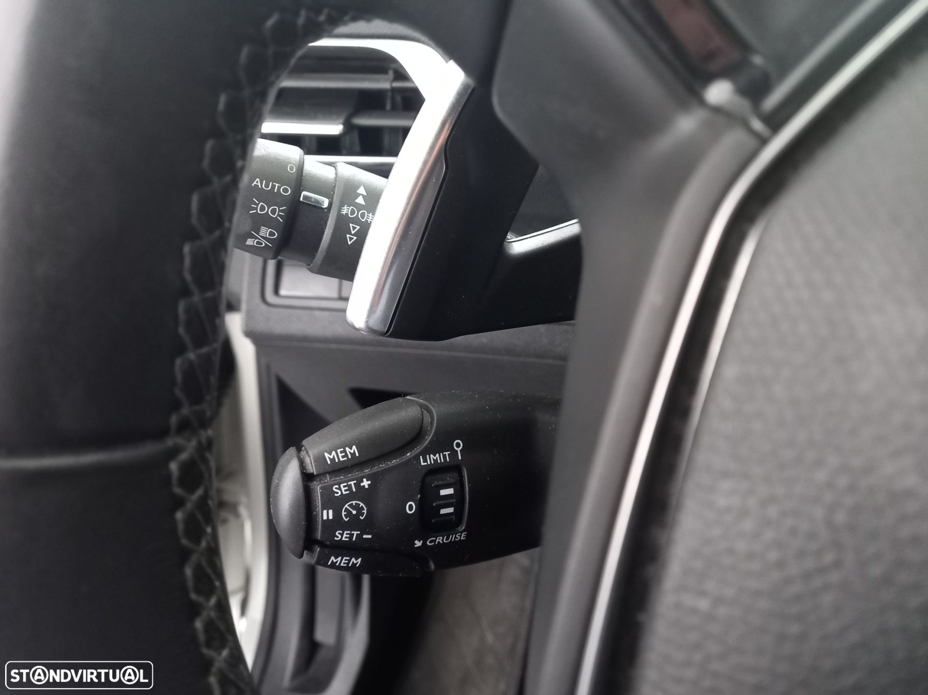 Peugeot 5008 1.5 BlueHDi Allure EAT8 - 17