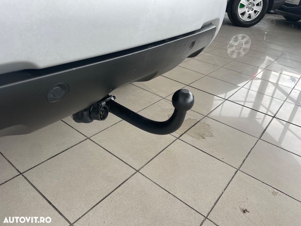Dacia Duster 1.6 SCe 4WD Comfort - 27