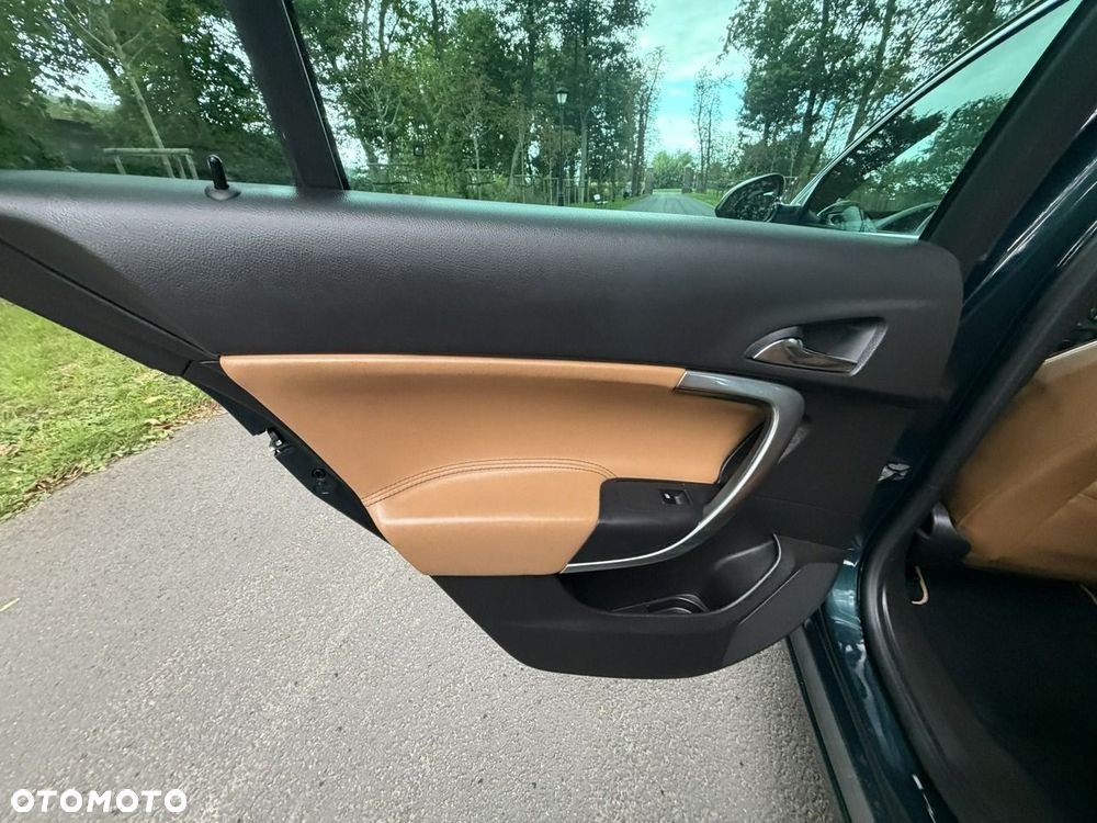 Opel Insignia - 23