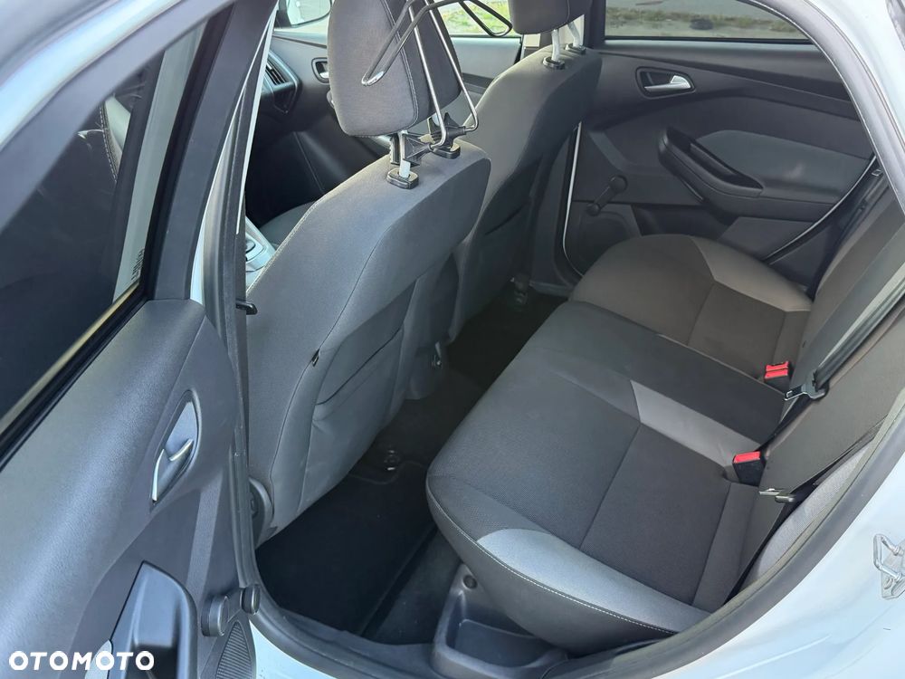 Ford Focus - 17