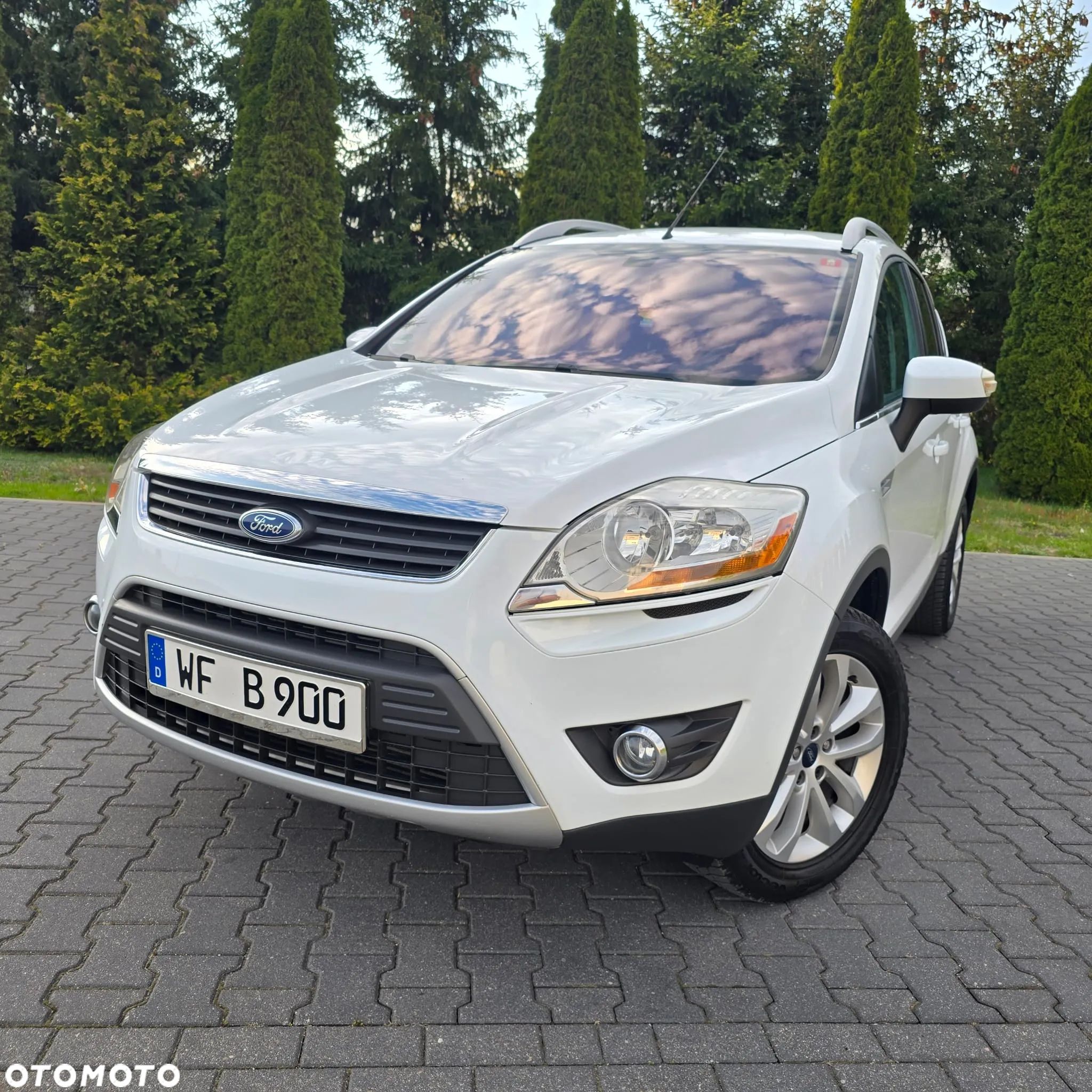 Ford Kuga 2.0 TDCi FWD Titanium - 1