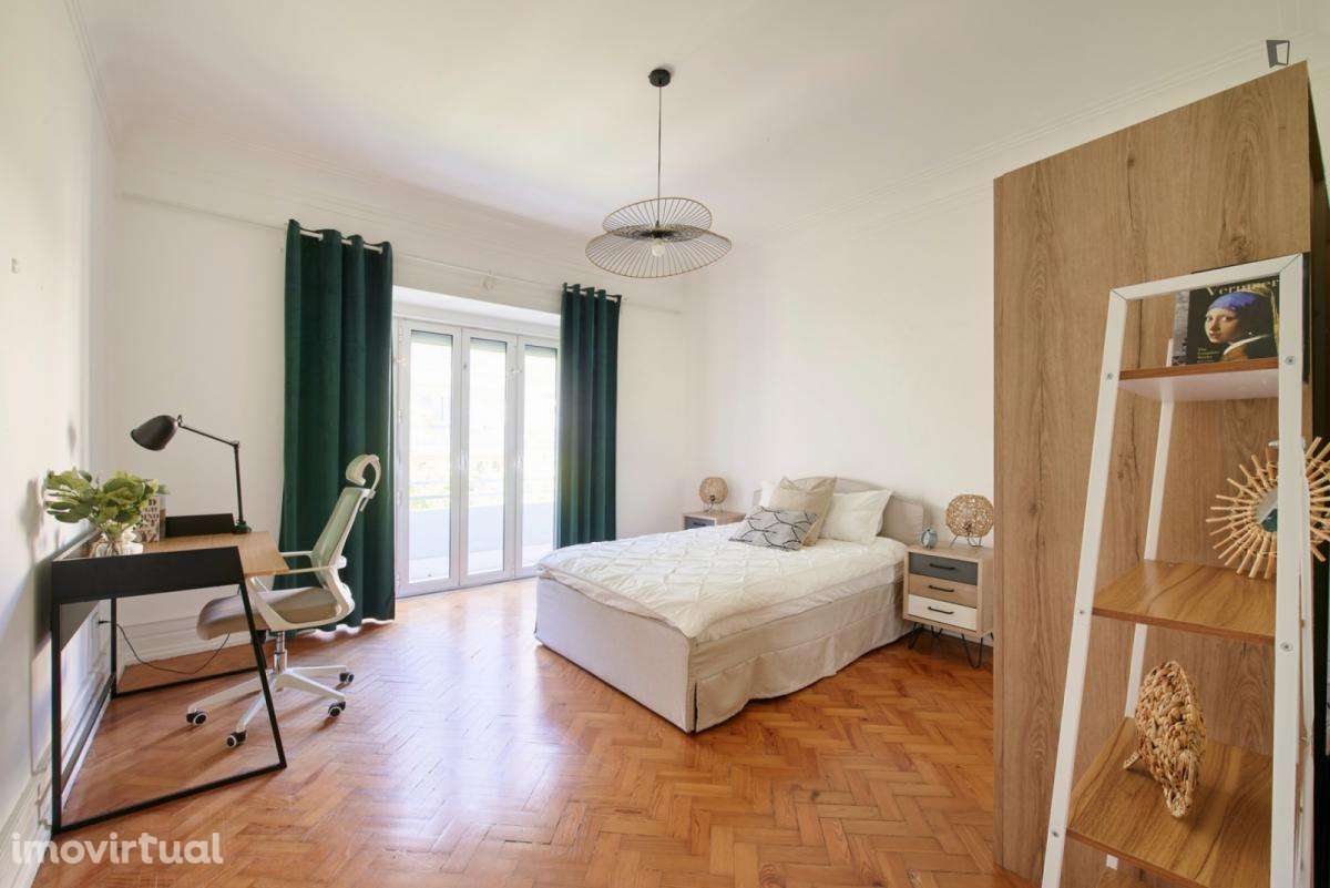 Quarto - localizado em Marquês de Pombal Lisbon - Grande imagem: 5/14
