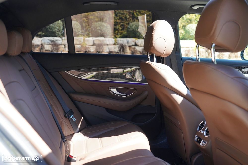 Mercedes-Benz E 63 AMG S 4-Matic+ - 32