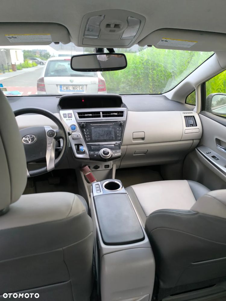 Toyota Prius 1.8 Hybrid Premium - 19