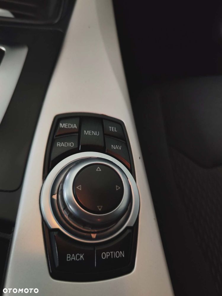 BMW Seria 3 318d Blue Performance Sport Line - 31