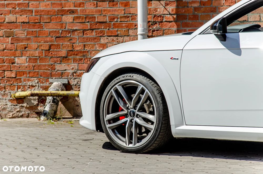 Audi TT S Roadster - 13