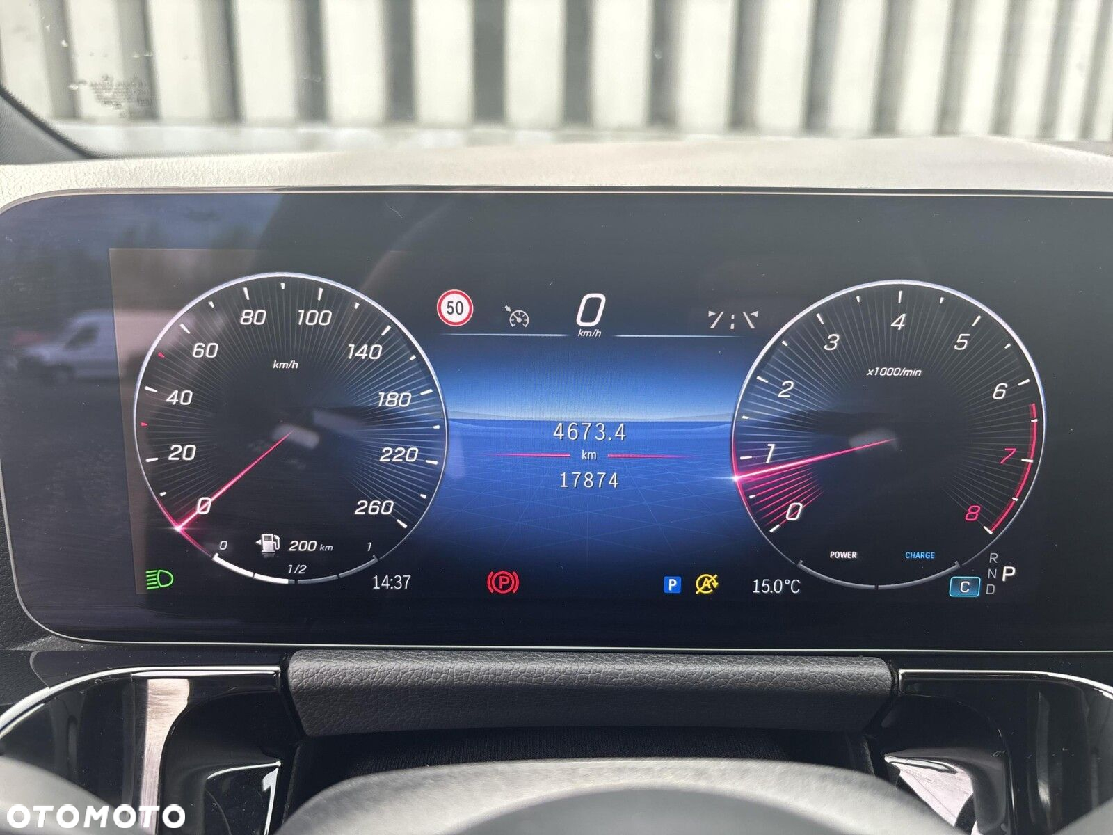 Mercedes-Benz GLA - 11