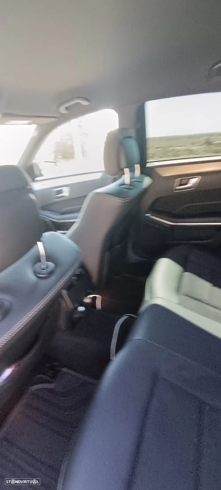 Mercedes-Benz E 300 - 11