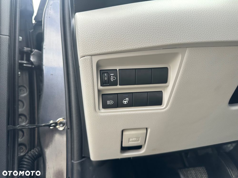 Toyota Yaris Hybrid 1.5 Premiere Edition - 19
