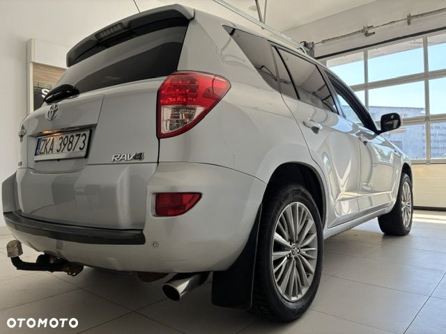 Toyota RAV4 2.2 D-4D 4x4 Executive - 8