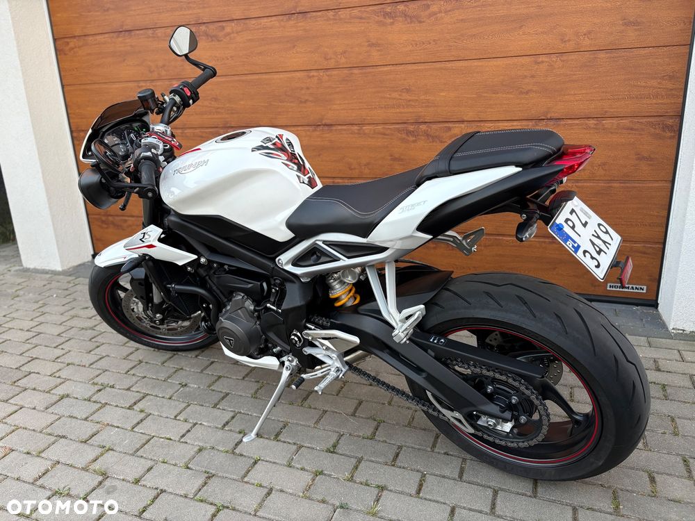 Triumph Street Triple - 28