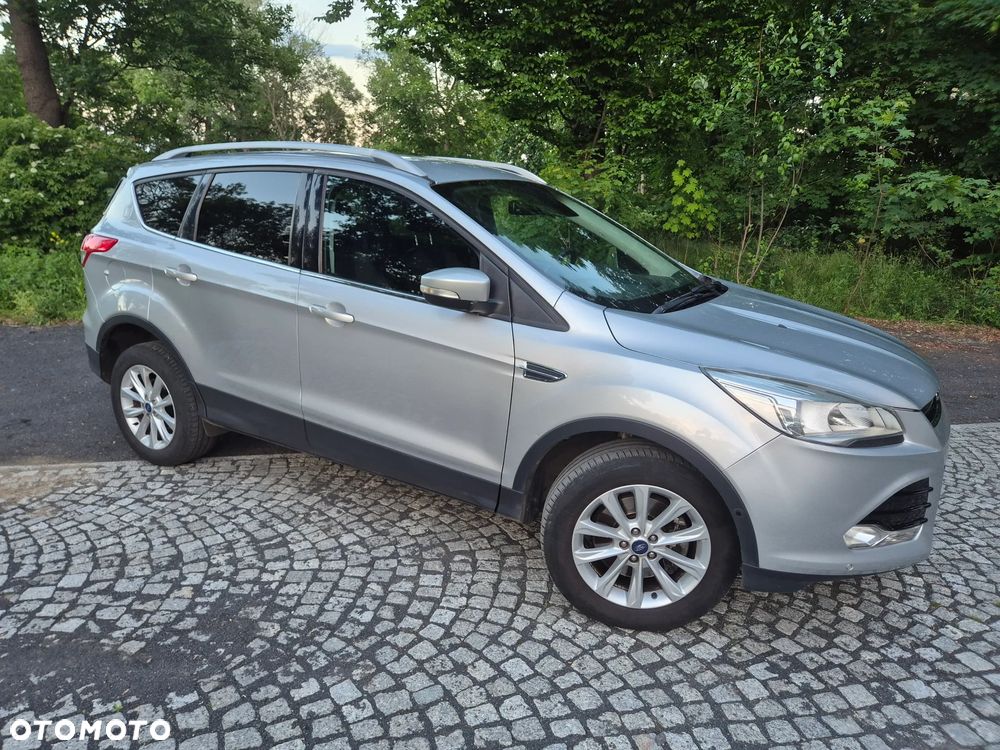 Ford Kuga 2.0 TDCi 2x4 Titanium - 9