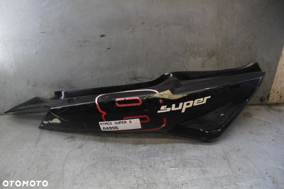 Kymco Super 8 Bok boczek wypełnienie ogon prawy - 1