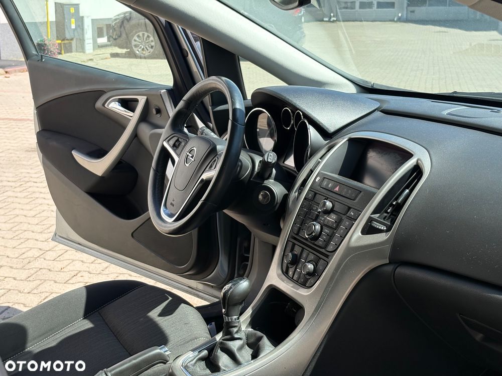 Opel Astra 1.4 Turbo Color Edition - 13