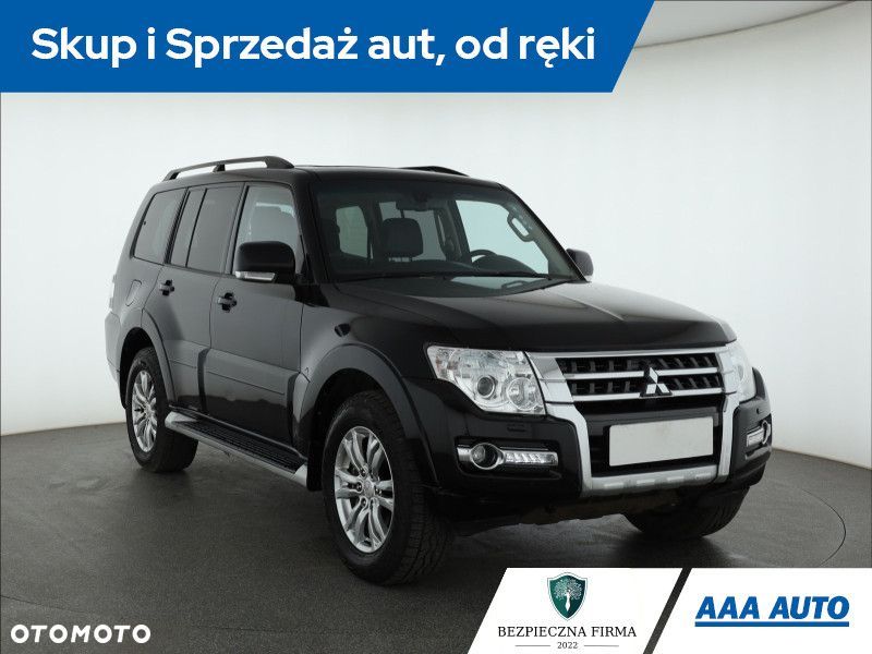 Mitsubishi Pajero - 2