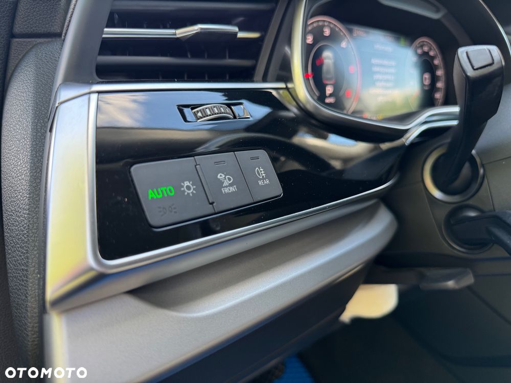 Audi Q8 50 TDI quattro tiptronic - 12