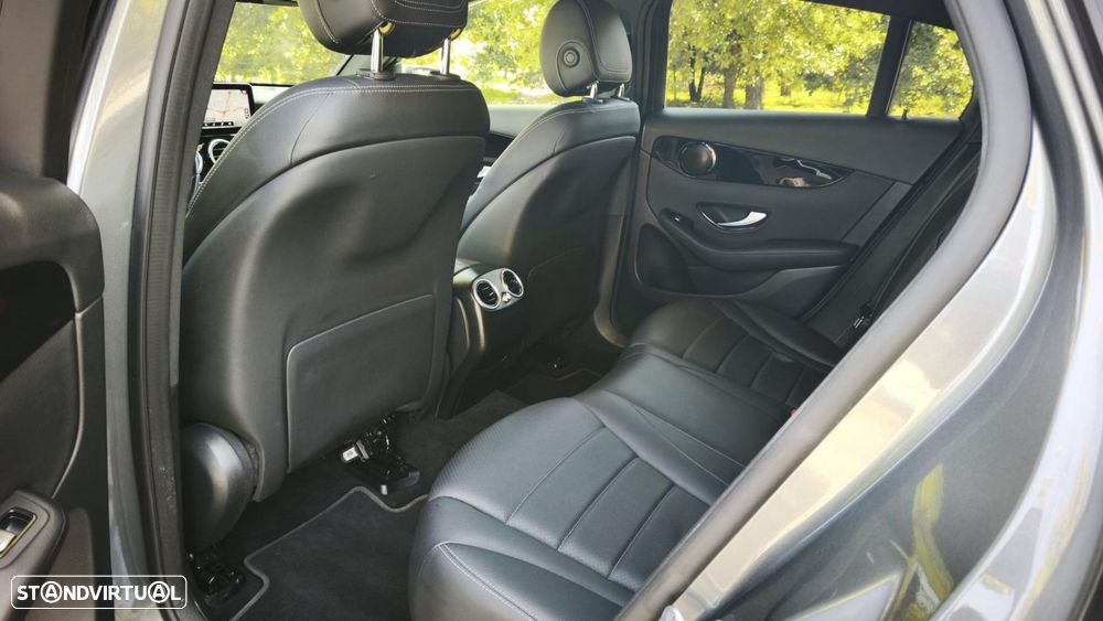 Mercedes-Benz GLC 300 de Coupe 4Matic 9G-TRONIC Exclusive - 32