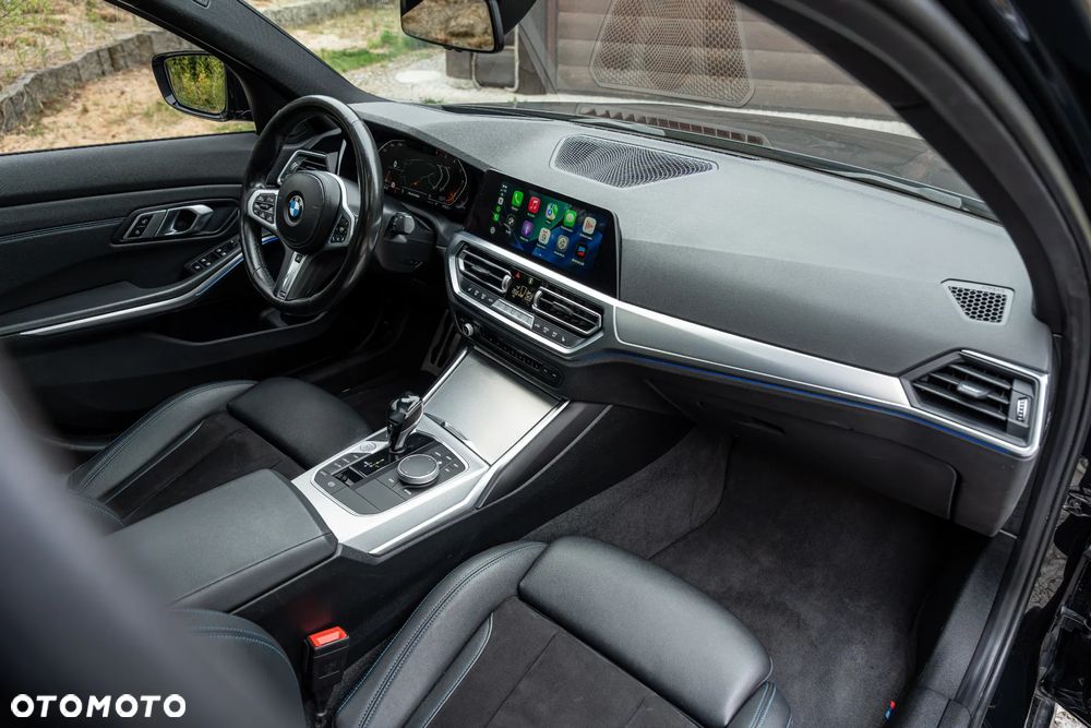 BMW Seria 3 320d xDrive M Sport sport - 24