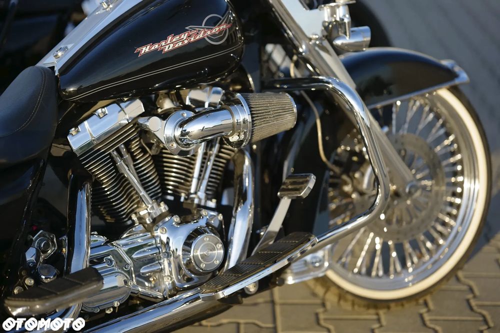 Harley-Davidson Touring Road King - 13