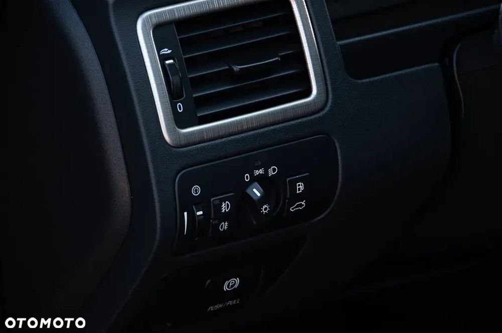 Volvo V70 2.4D Summum - 35