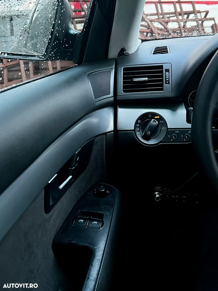 Audi A4 Limuzina 2.0 TDI DPF - 11