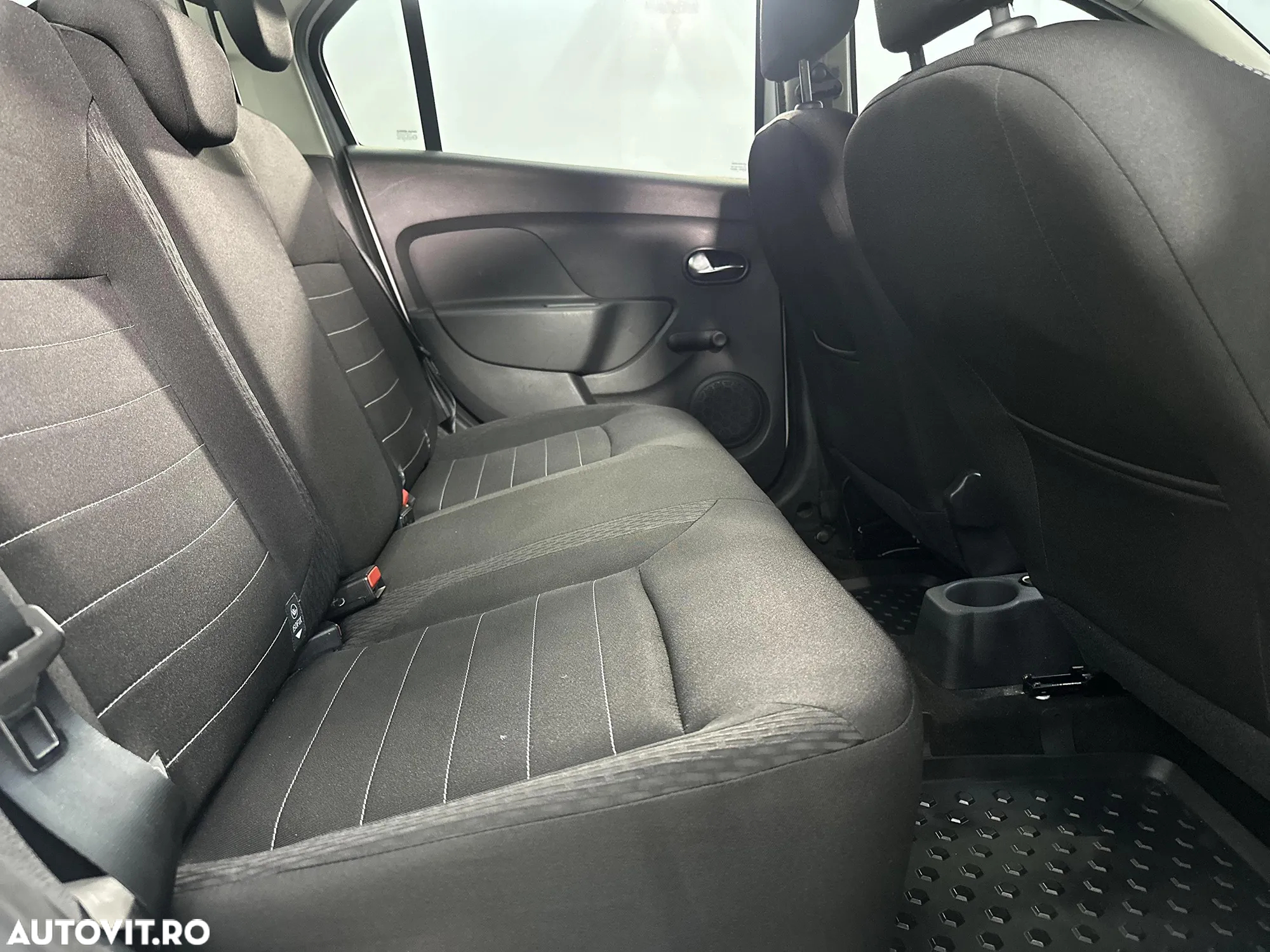 Dacia Logan - 12