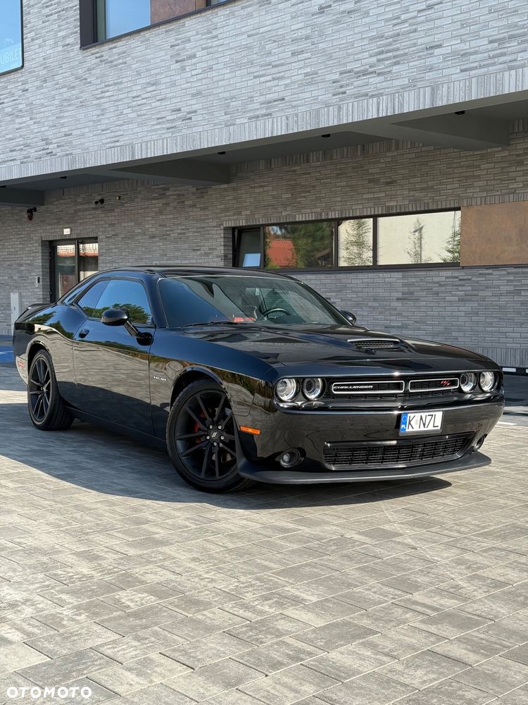 Dodge Challenger - 5