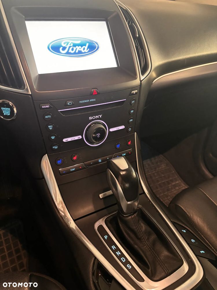 Ford Edge - 5