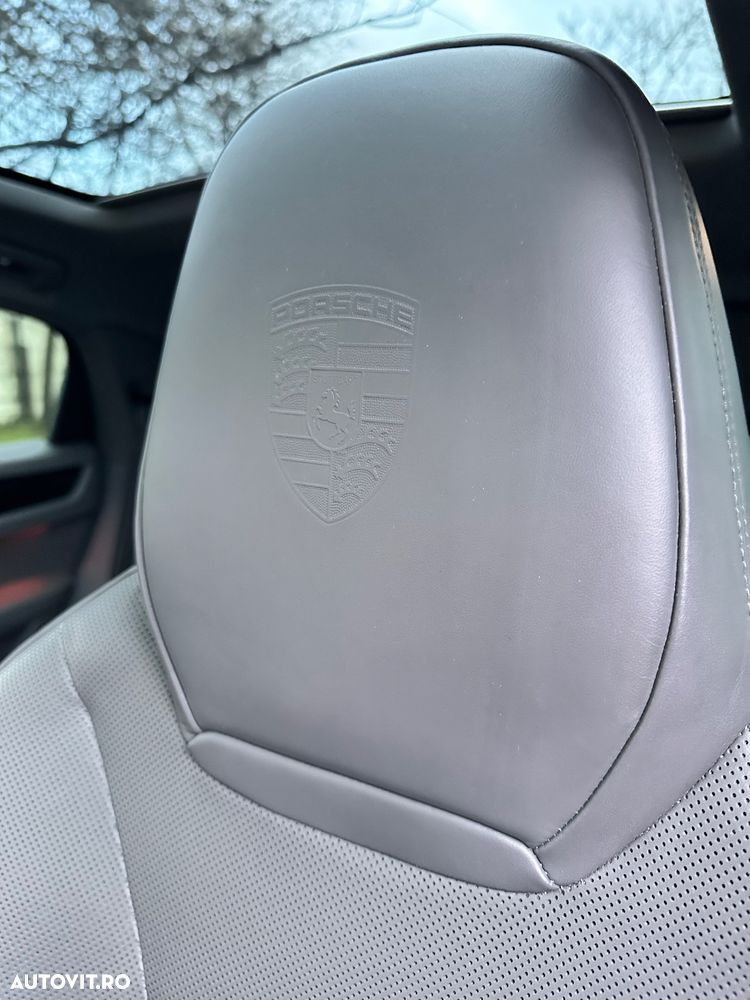 Porsche Cayenne Coupe - 11