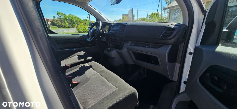 Opel Vivaro - 16