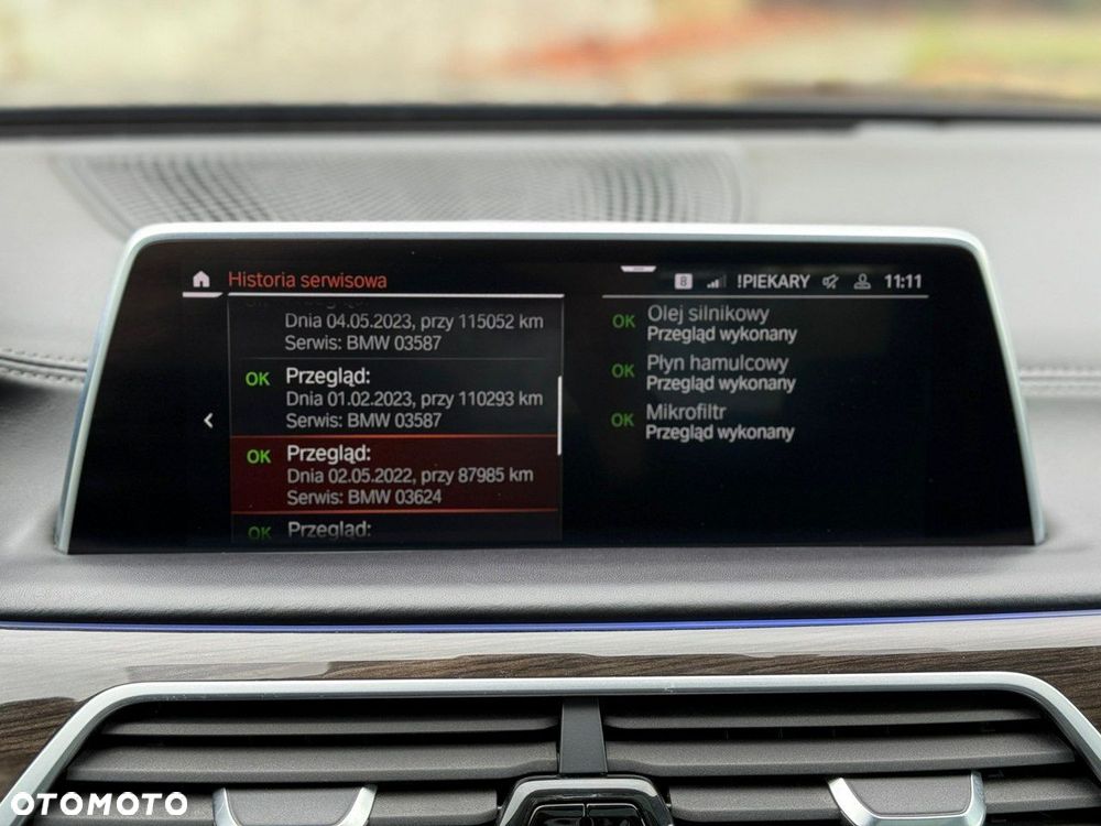 BMW Seria 7 750i xDrive sport - 39