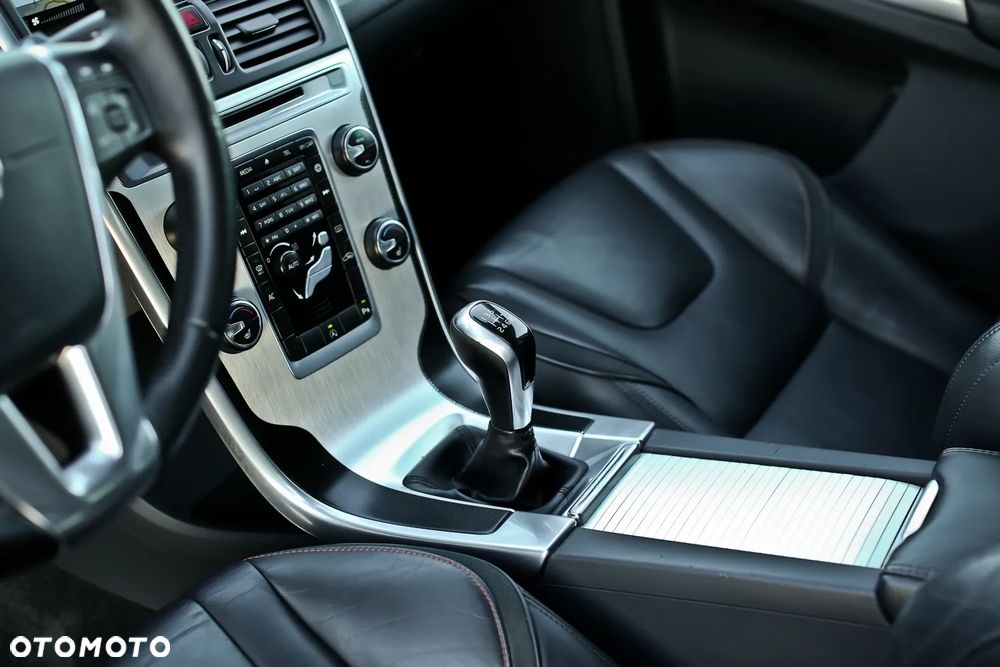 Volvo XC 60 D3 Ocean Race - 26