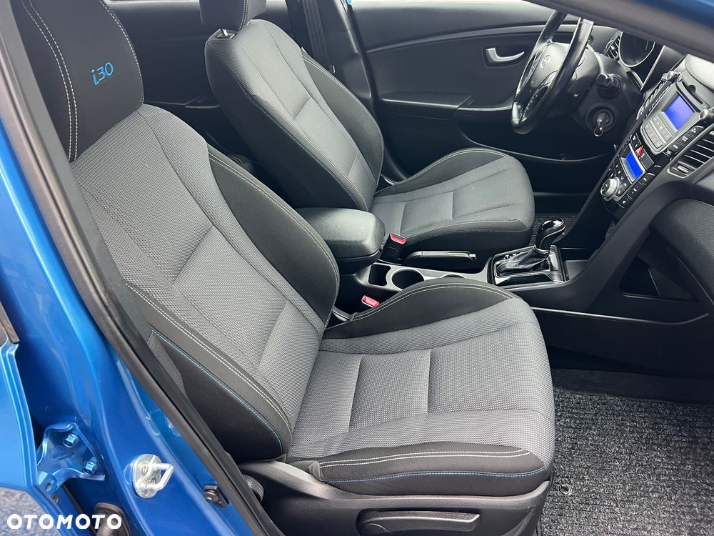 Hyundai i30 1.6 CRDi BlueDrive Premium DCT - 13