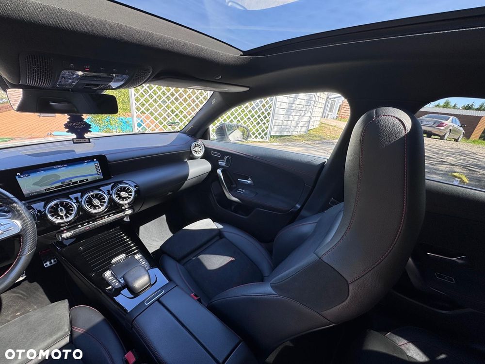 Mercedes-Benz CLA 250 AMG Line 7G-DCT - 12