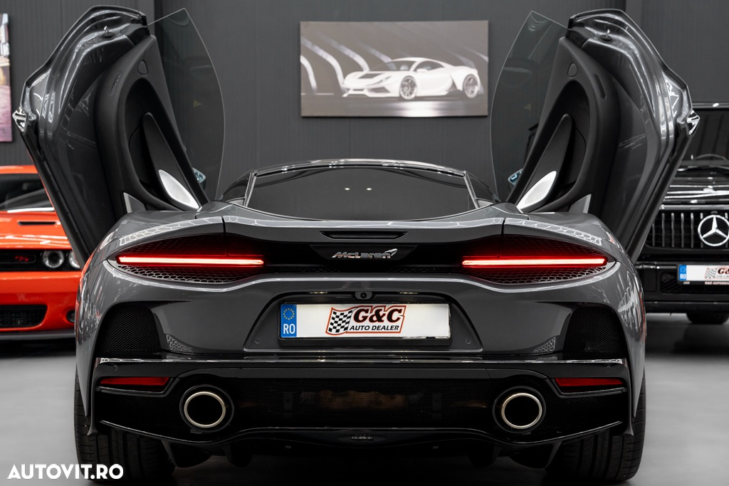 McLaren GT - 22