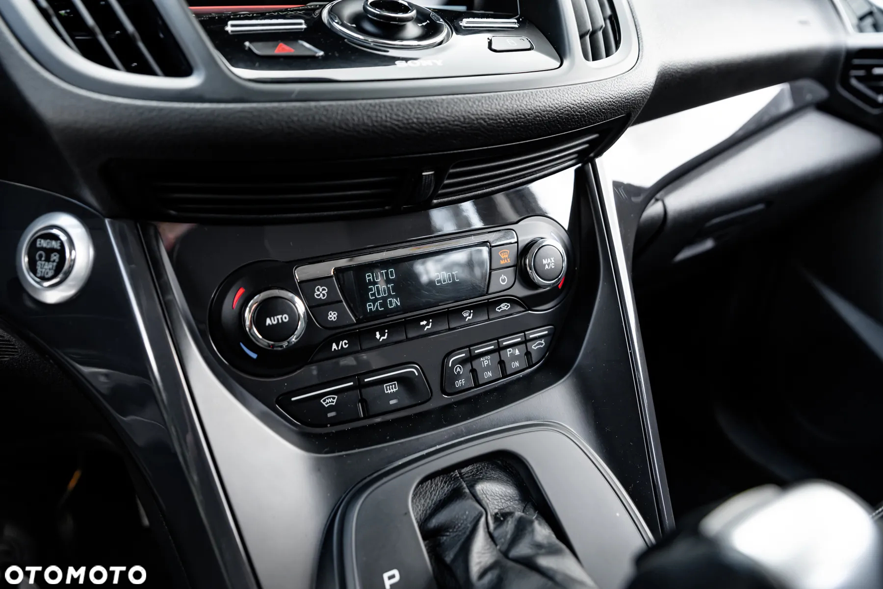 Ford Kuga - 31