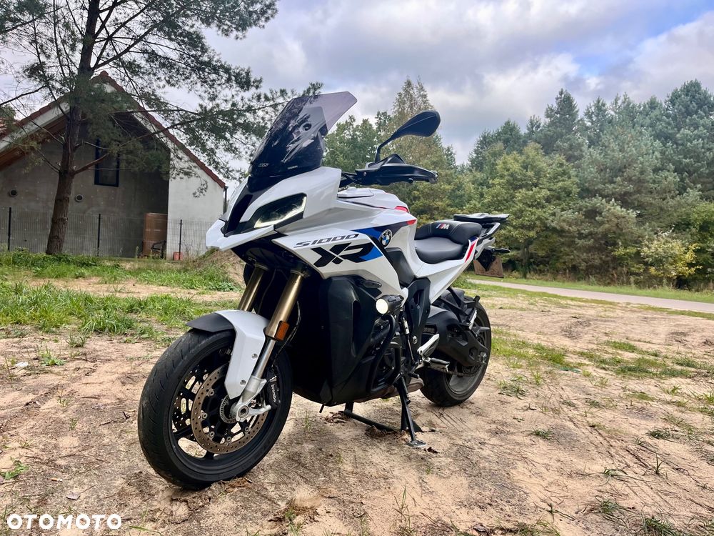 BMW XR - 1