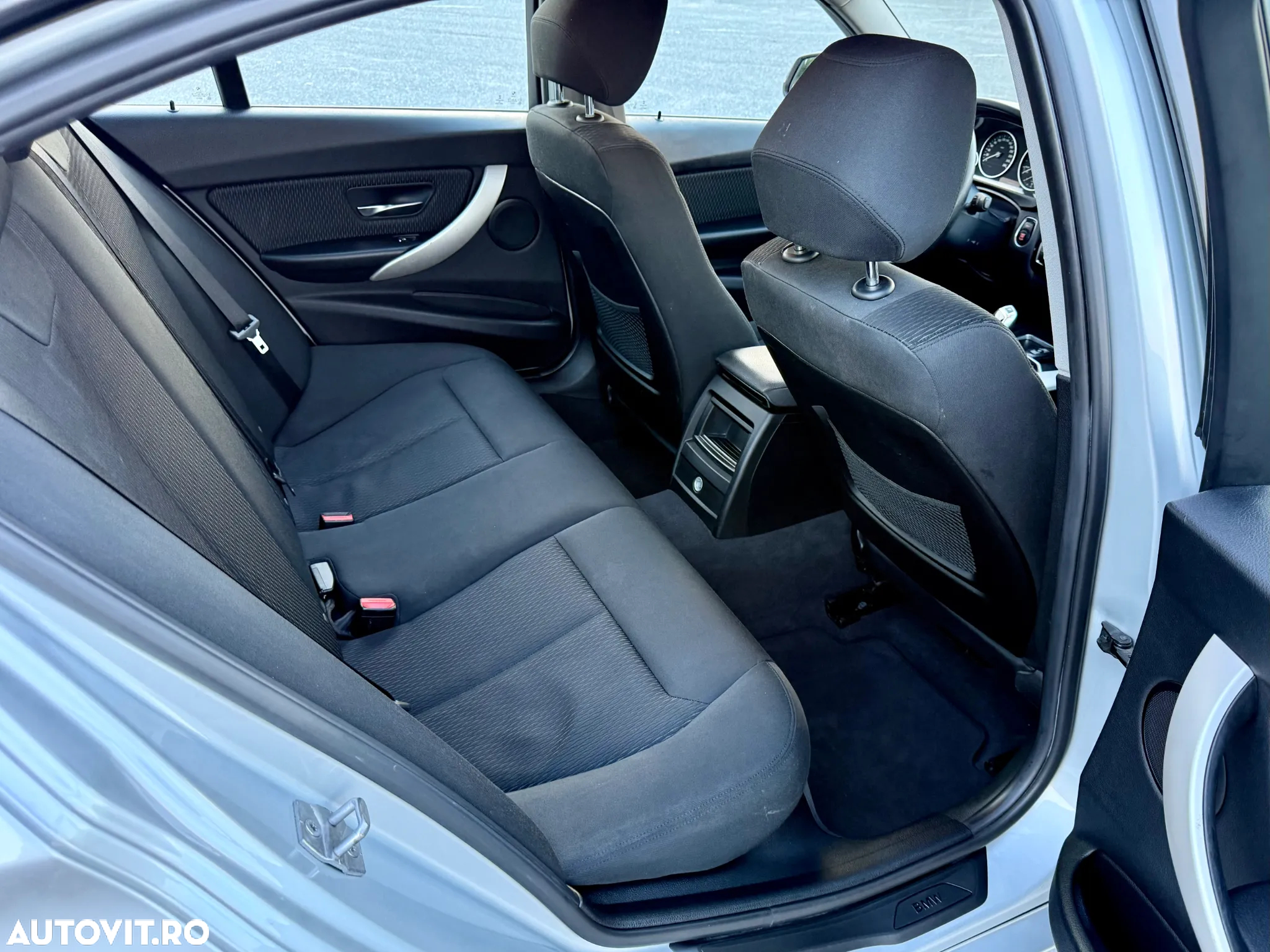 BMW Seria 3 318d Aut. Advantage - 20