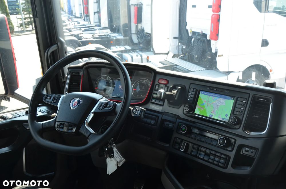 Scania S 580 / V8 / FULL AIR / KLIMA P. / NAVI /FULL LED / ACC / 8283 - 17