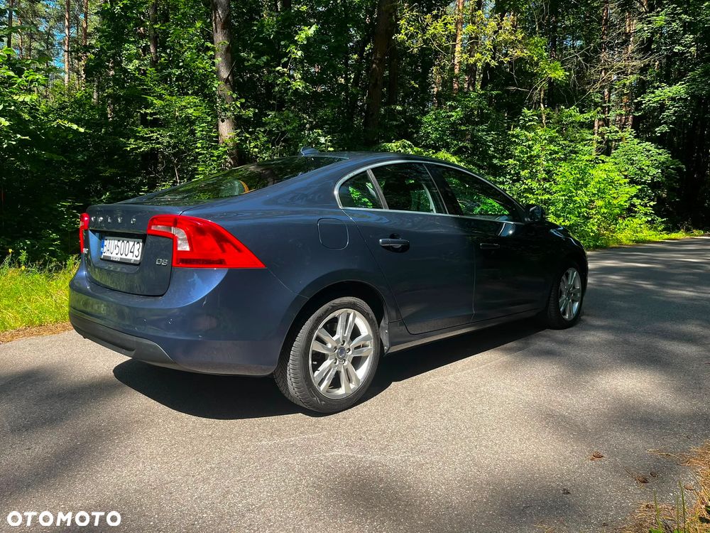 Volvo S60 D3 Summum - 5