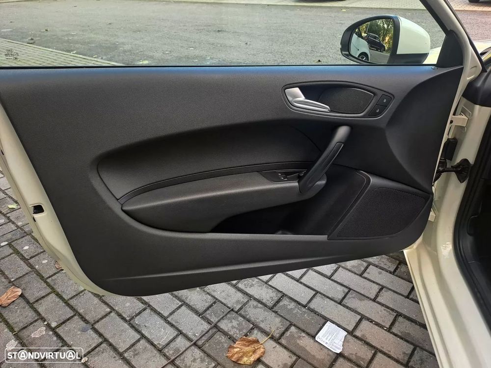 Audi A1 1.6 TDI Attraction - 9