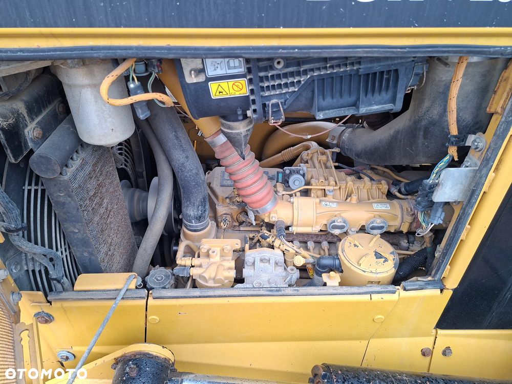Caterpillar CAT D6N LGP - 29