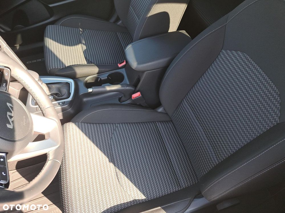 Kia XCeed 1.5 T-GDI M DCT - 13