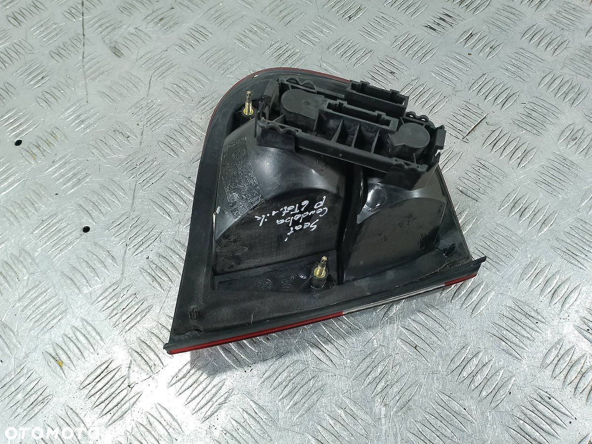LAMPA TYLNA PRAWA SEAT CORDOBA I SEDAN - 3