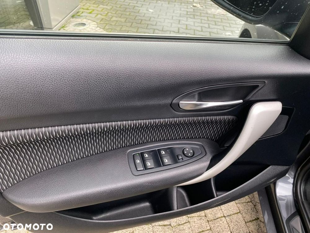 BMW Seria 1 - 16