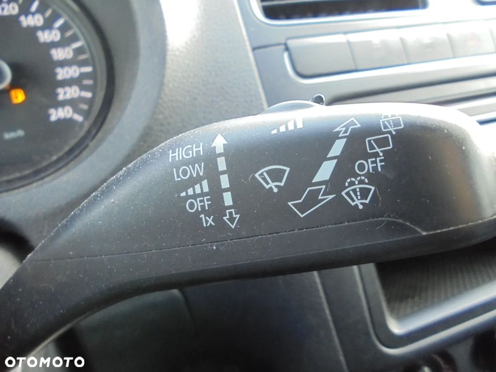 Volkswagen Polo 1.2 Comfortline - 30