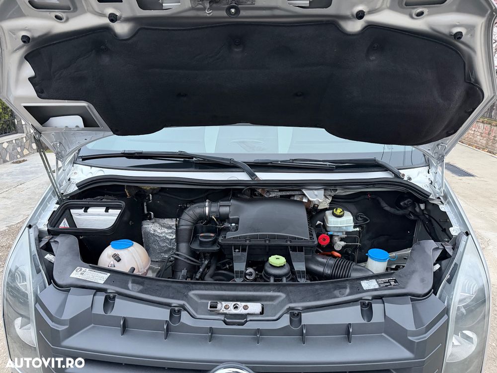 Volkswagen Crafter - 11