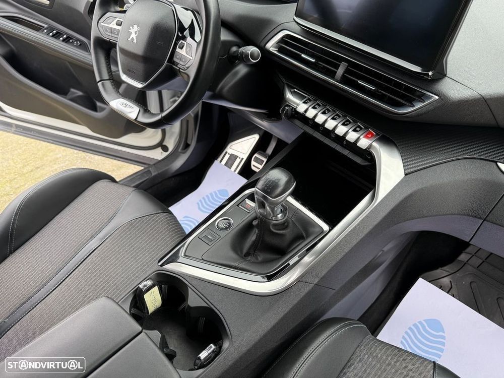 Peugeot 5008 1.5 BlueHDi GT - 42