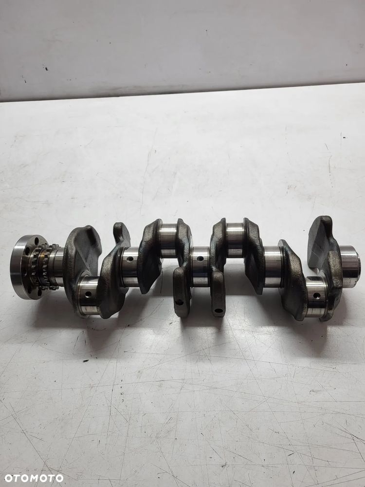 BMW E81 E87 E90 E60 F10 N47 N47D20C WAŁ KORBOWY 6738513 - 1